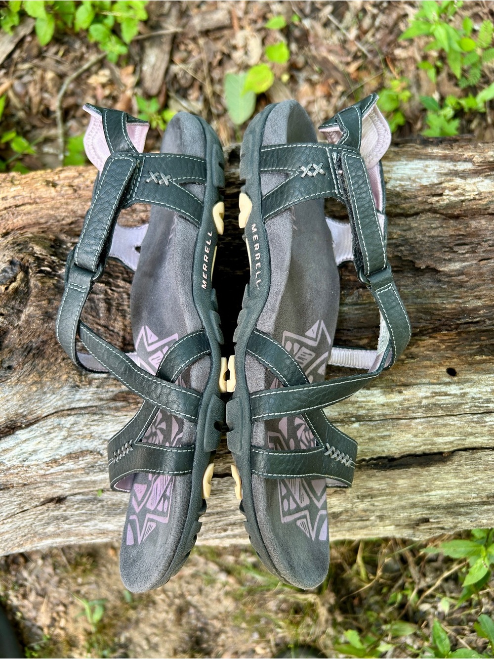 Merrell Women's Black Strappy Leather Sandals - Picture 10 of 15